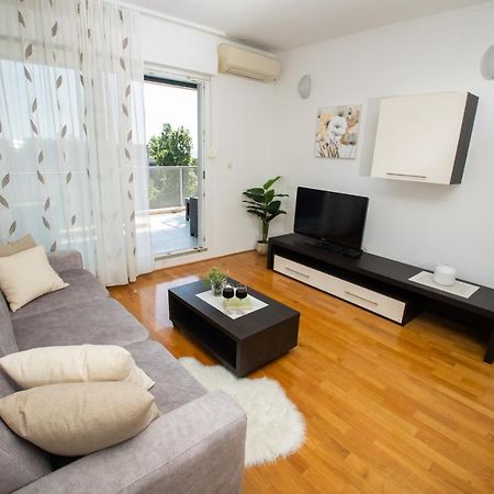 Apartment Fluid Split Luaran gambar