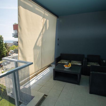 Apartment Fluid Split Luaran gambar