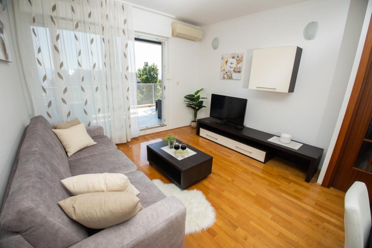 Apartment Fluid Split Luaran gambar